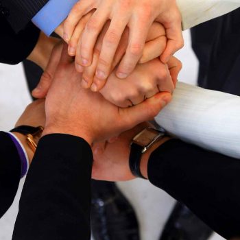 Solidarietà per le persone in difficoltà