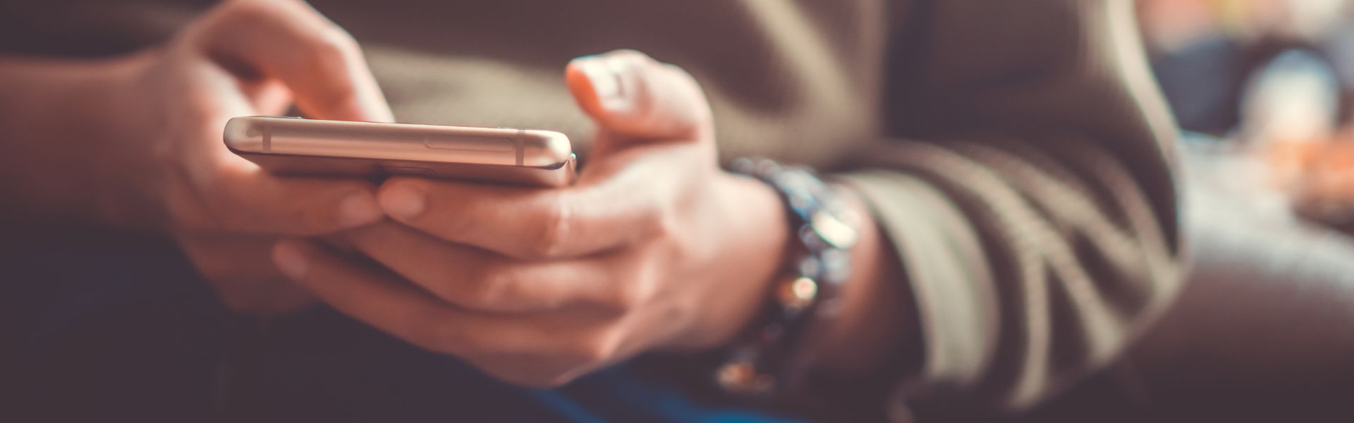 Sistemi di timbratura e smartphone, la loro legittimità